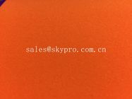 Lembar Karet Neoprene Warna Hitam / Putih Warna Biasa dan Kain Shaft terbuat dari kain SBR