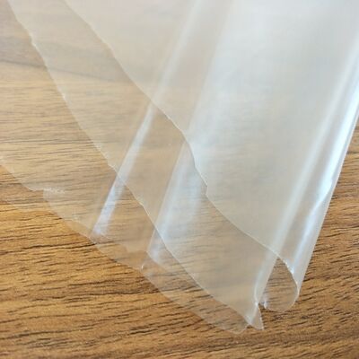 Film TPU Super Tipis Lembut Tahan Air 0.015mm Lembaran Plastik Poliuretan untuk Jas Hujan dan Kasur Medis