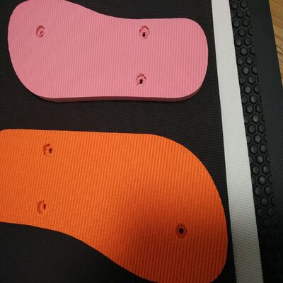 Grosir Pabrik Sandal Selop EVA Potongan Die Warna-warni dengan Sol Busa Lembut Produk Karet Sol Sel Tertutup