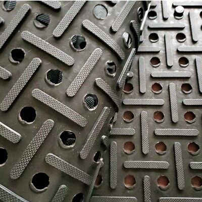 Mat Lantai Karet Anti Selip Lubang Drainase Area Basah untuk Dapur Industri Bengkel